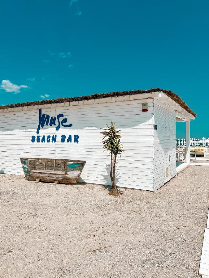 Hotel Victory Mamaia Exterior foto